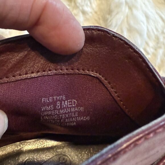 Unlisted Kenneth cole Platform Booties Wine US Women 8M Heels Ankle - Picture 6 of 10